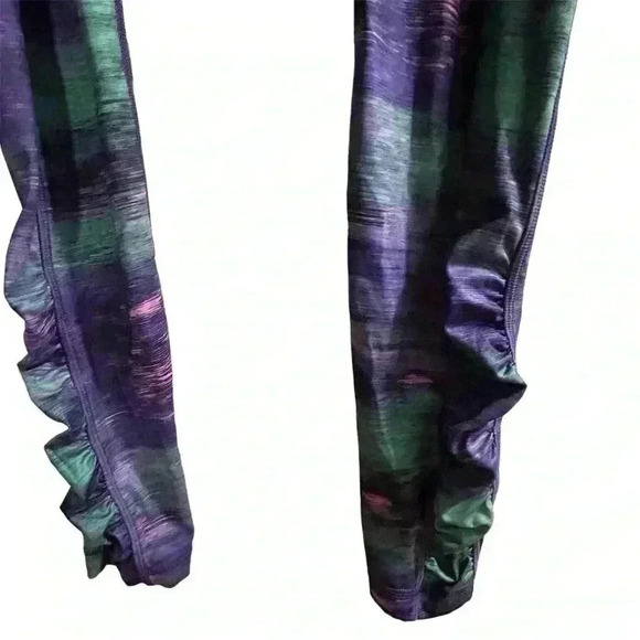Lululemon Speed Tight IV. Color: rio nights multi Size 8. - Picture 6 of 10